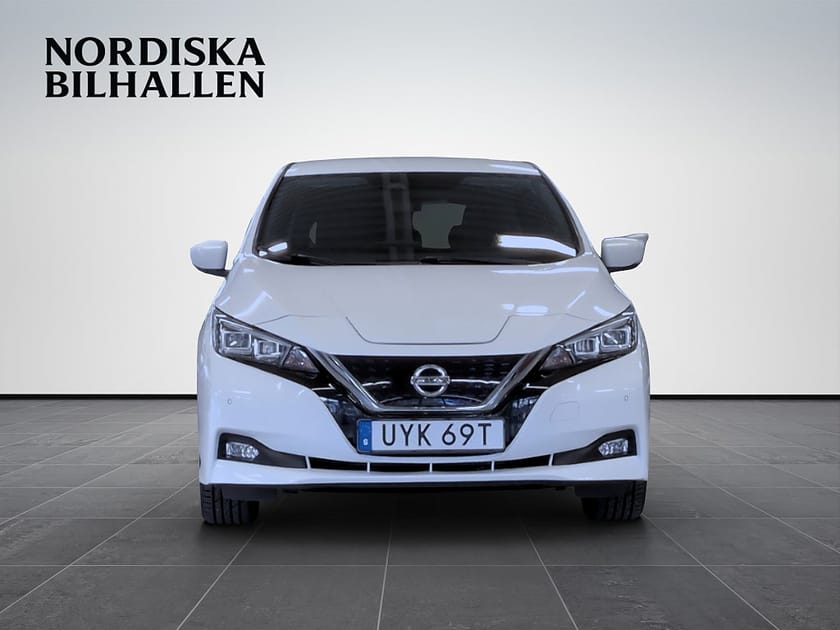 Bild 2 av Nissan Leaf Backkamera GPS P-sensorer Bluetooth