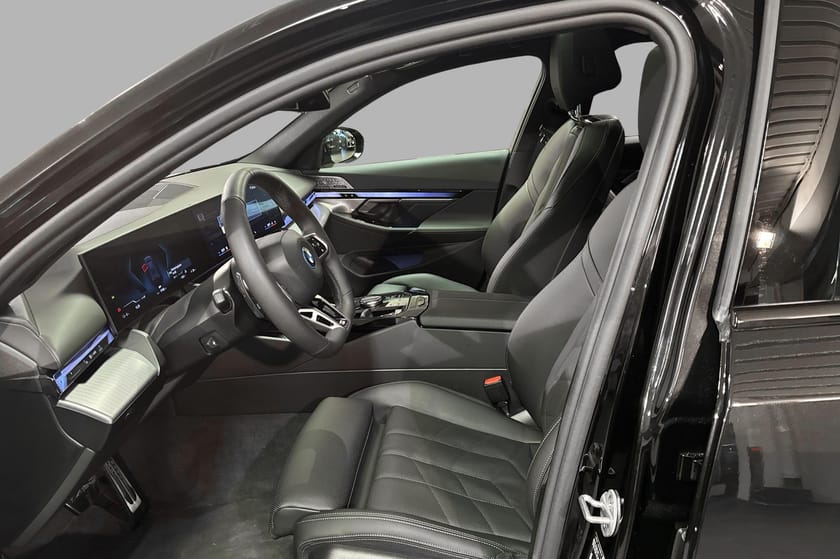 Bilde 5 av BMW i5 xDrive40 Touring Fully Charged M-Pro, Pano, B&W, ACC++