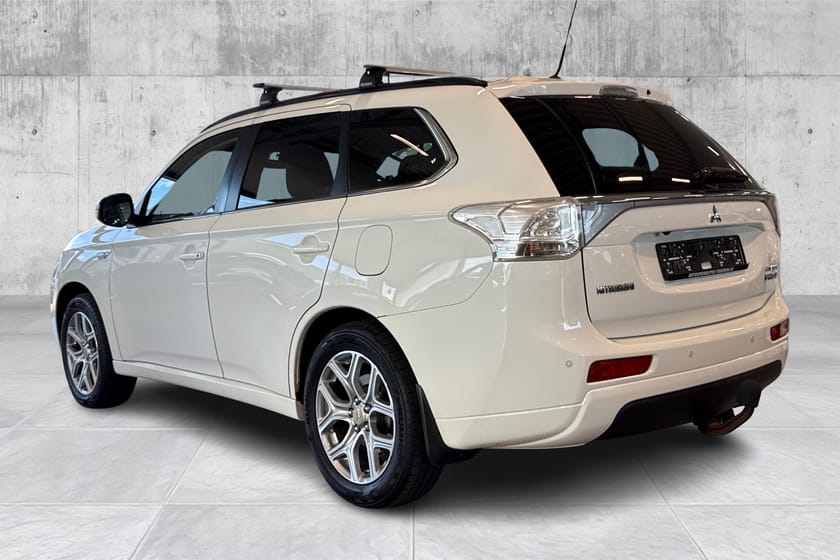 Bilde 3 av Mitsubishi Outlander PHEV PHEV/Krok/Keyless/R&F/R.kam/El.bakluke++
