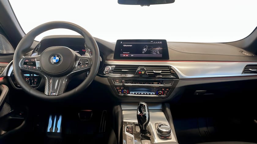 Bild 4 av BMW M550i xDrive Sedan Rattvärme B&W Taklucka Drag Soft-Close Massagestolar