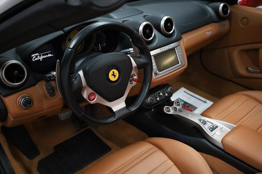 Bild 5 av Ferrari California 4.3 V8 DCT / Svensksåld