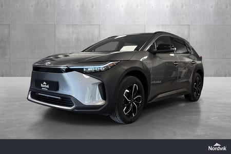 Toyota bZ4X Executive | Tilhengerfeste | Ekstralys