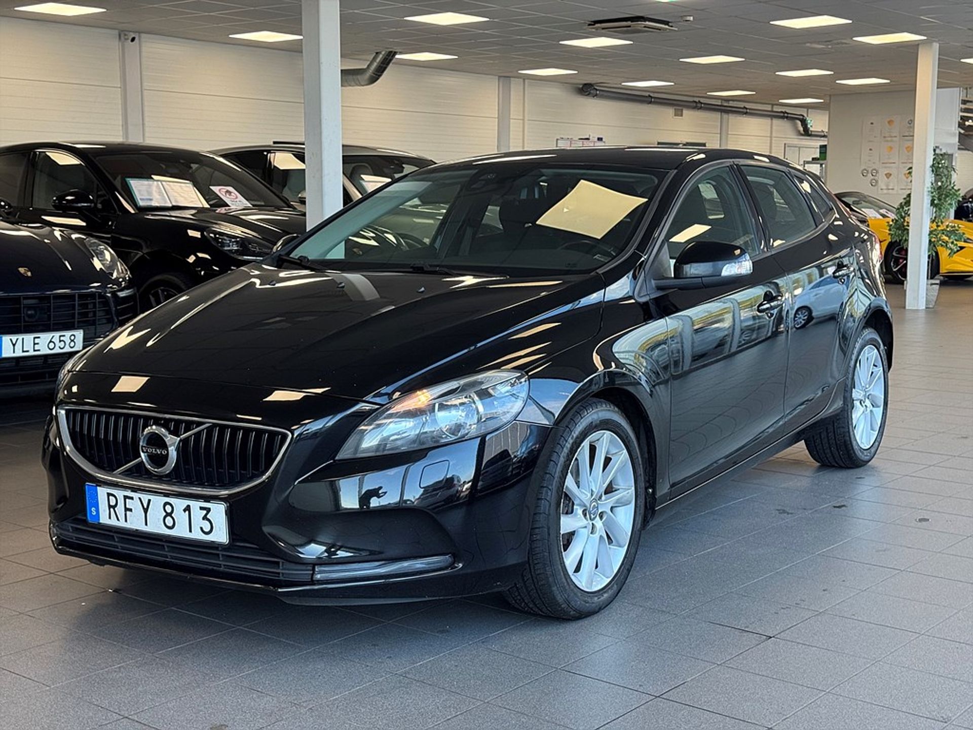 Volvo V40 D2 Business 2017, bild 6/10