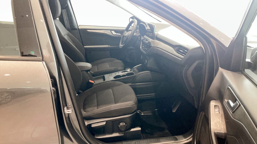 Bild 3 av Ford Kuga Plug-In Hybrid TITANIUM 2.5 FWD 225HK CVT
