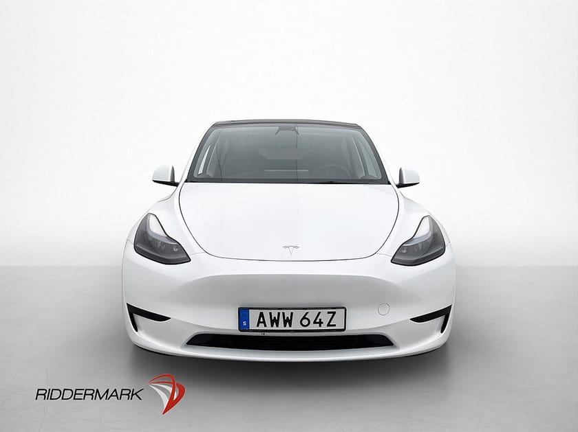 Bild 3 av Tesla Model Y Standard Range RWD 299hk Drag Pano Kamera Moms AP