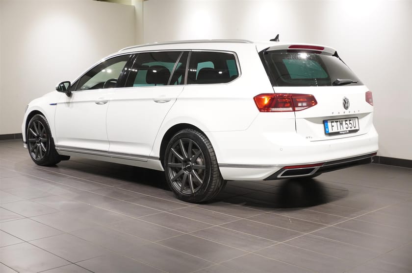 Bild 3 av Volkswagen Passat Sportscombi GTE Sportcombi 1.4 TSI Drag Kamera Apple CarPlay