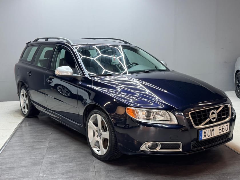 Bild 2 av Volvo V70 2.5FT R-Design