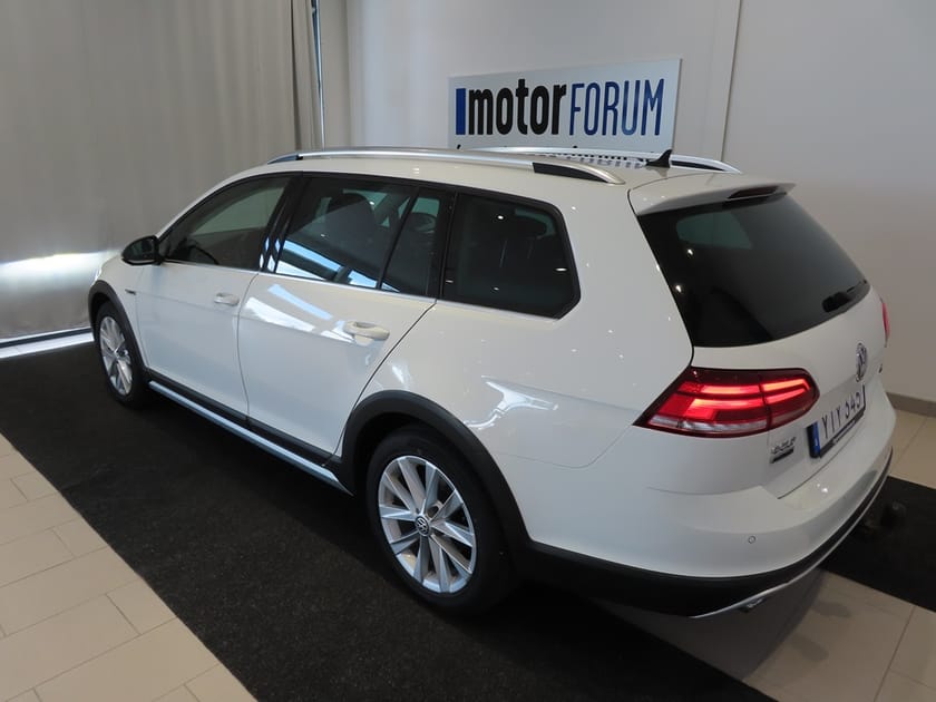 Bild 3 av Volkswagen Golf Alltrack TDI 184 HK Pluspkt Drag Värmare Vhjul