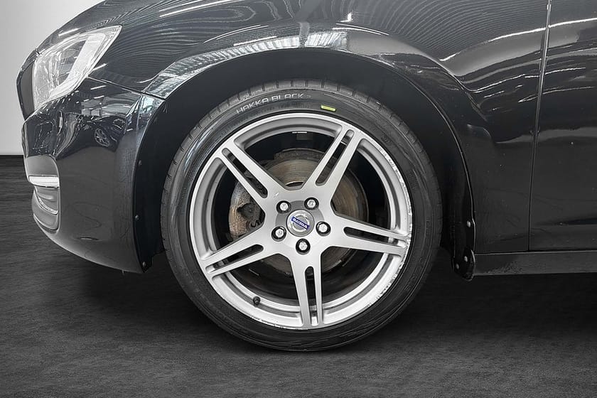 Bild 2 av Volvo S60 D5 Summum Business Edition (215hk) Taklucka Pdc Keyless