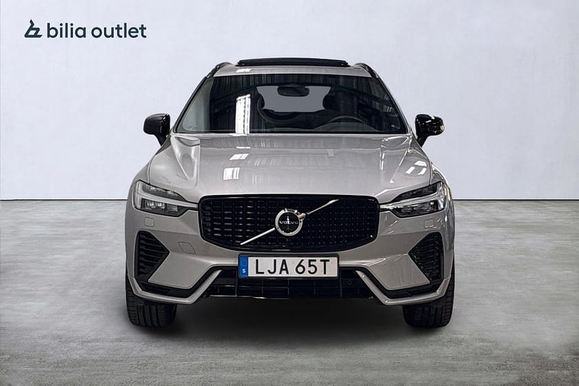 Bild 3 av Volvo XC60 T6 Plus Dark Edition 350hk Panorama Navi BLIS 360°