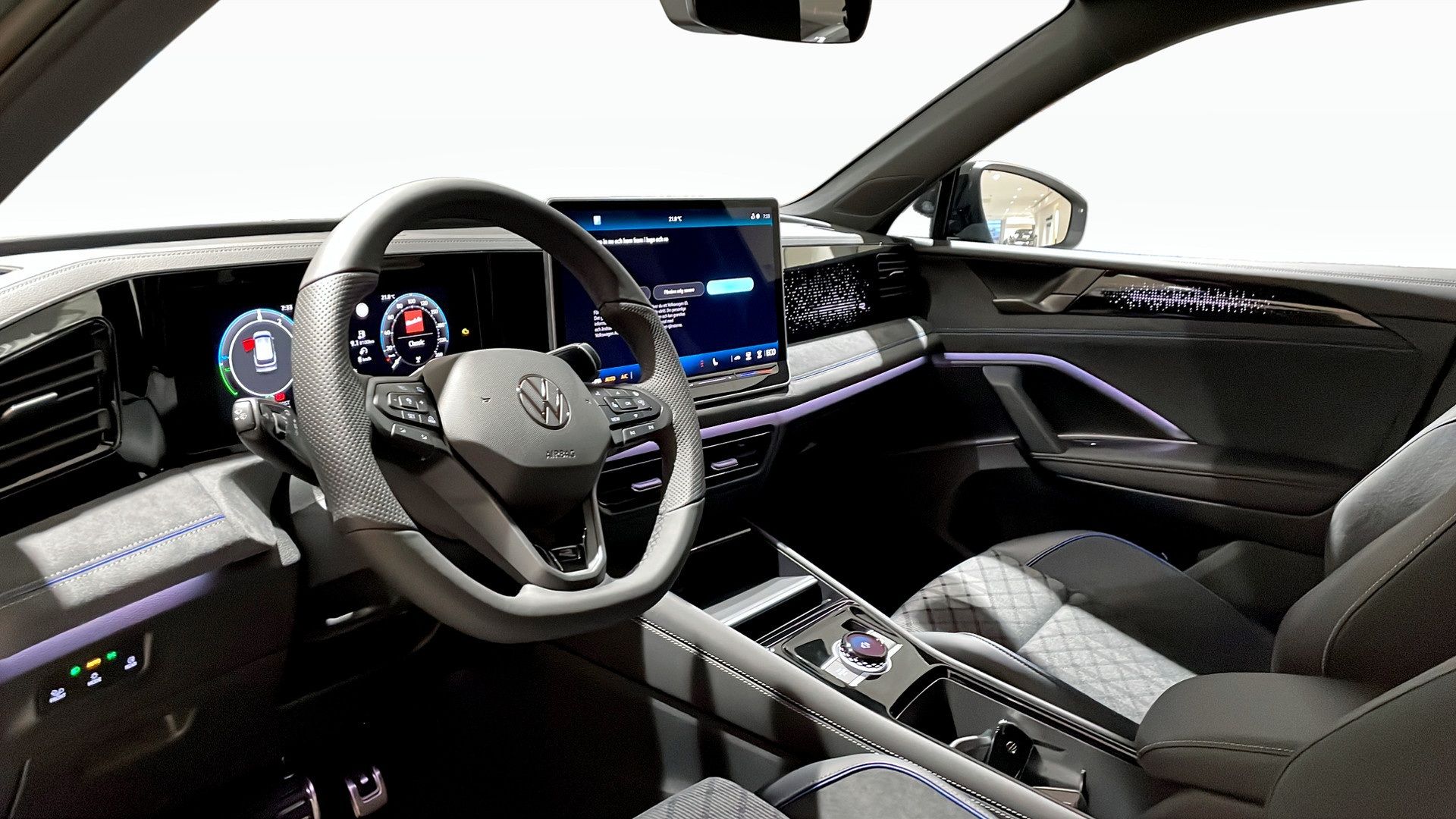 Volkswagen Tiguan eHybrid 2026, photo 7/10