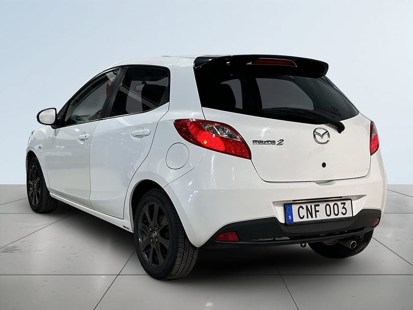 Bild 5 av Mazda 2 5-dörrar 1.3 MZR Farthållare Motorvärmare S/V-hjul