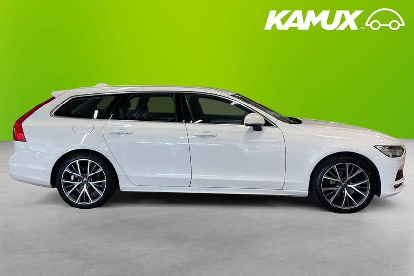 Bild 2 av Volvo V90 D4 AWD Momentum Advanced SE  Navi B-Kamera Carplay Delskinn PDC fram/bak Få ägare!