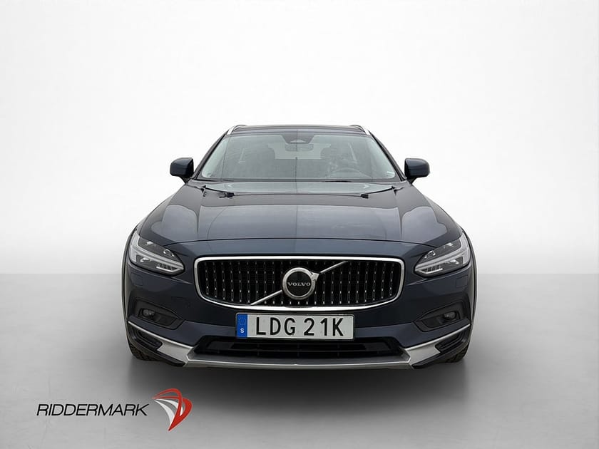 Bild 2 av Volvo V90 Cross Country B4 AWD D-Värmare B-Kamera Skinn Drag