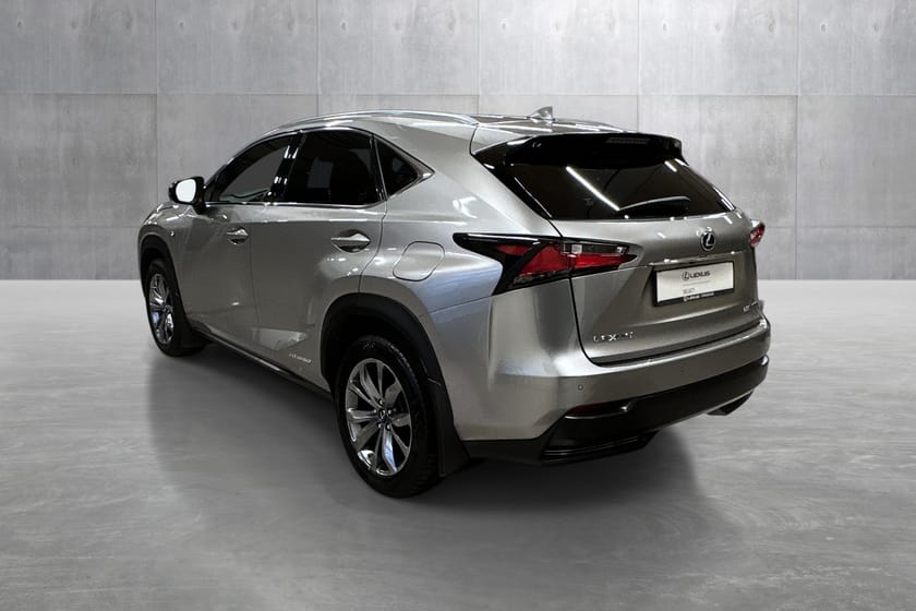 Bilde 3 av Lexus NX 300h AWD