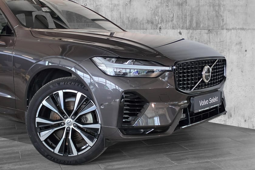 Bilde 2 av Volvo XC60 T8 II Dark Plus | 360 Kamera | H.feste | H&K Lyd |
