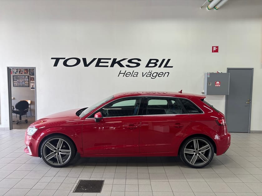 Bild 2 av Audi A3 Sportback SPORT 1.5 TFSI 150 HK Automat