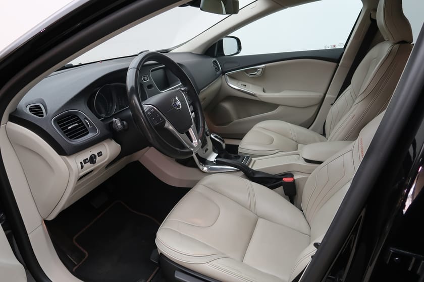 Bild 4 av Volvo V40 D3 Ocean Race Business E