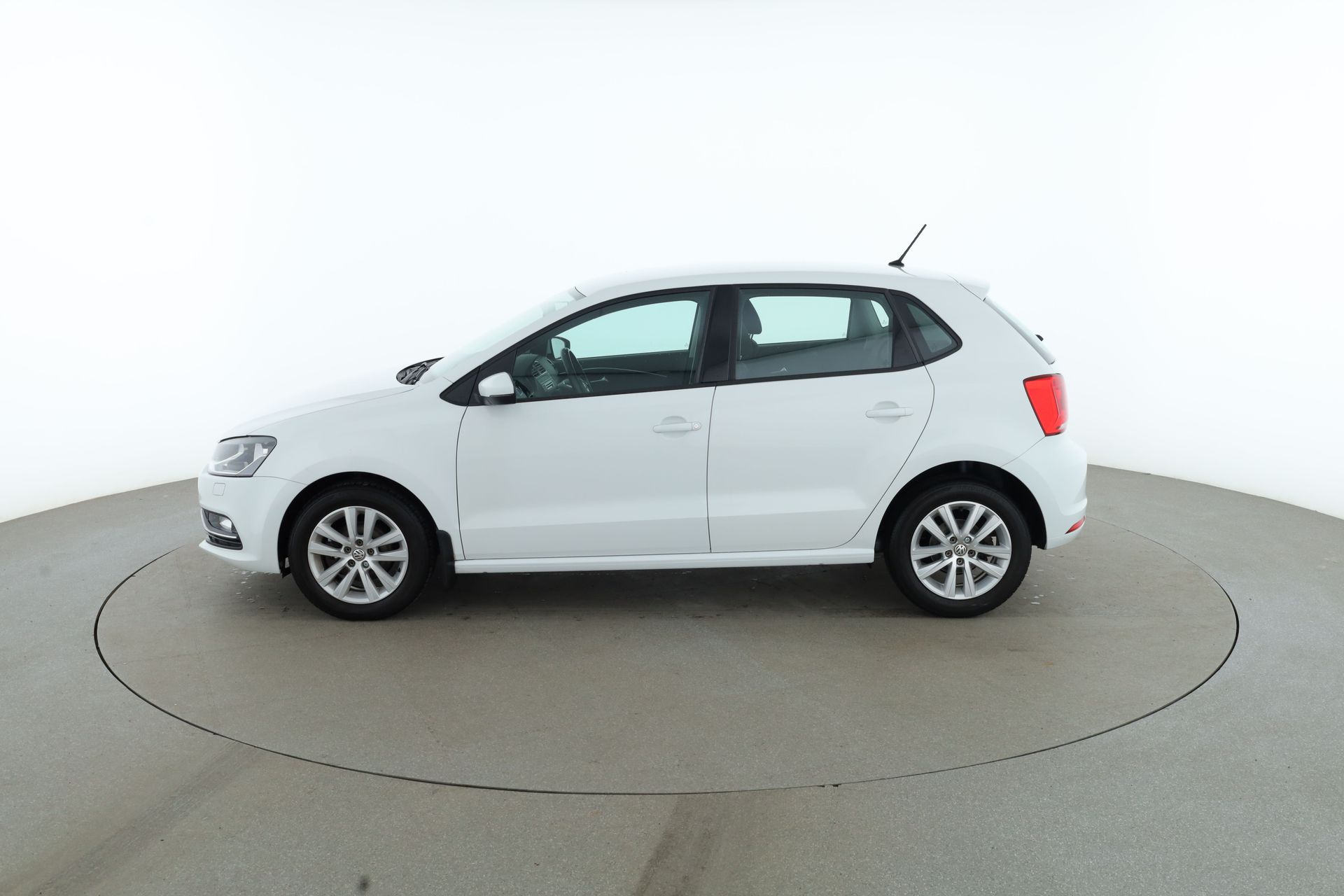 Volkswagen Polo 1.2 TSI BMT 2017, bild 2/10