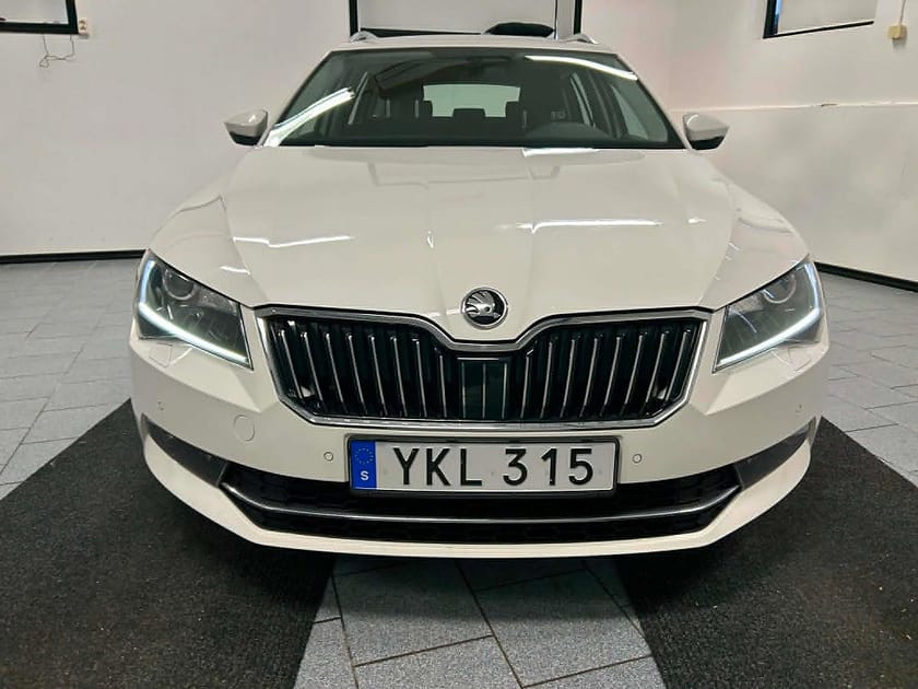 Bild 5 av Škoda Superb Kombi Skoda 2.0 TDI 4x4 190 hk DSG SCR Style Euro 6 MOMS