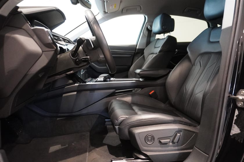 Bild 5 av Audi e-tron Sportback 55 quattro Black Edition 408hk