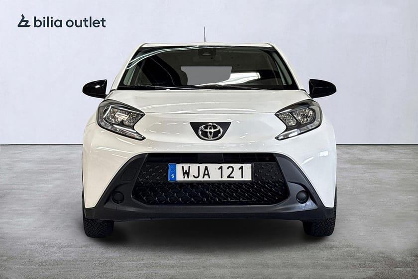 Bild 3 av Toyota Aygo X 1.0 VVT-i CVT Play 72hk Backkamera
