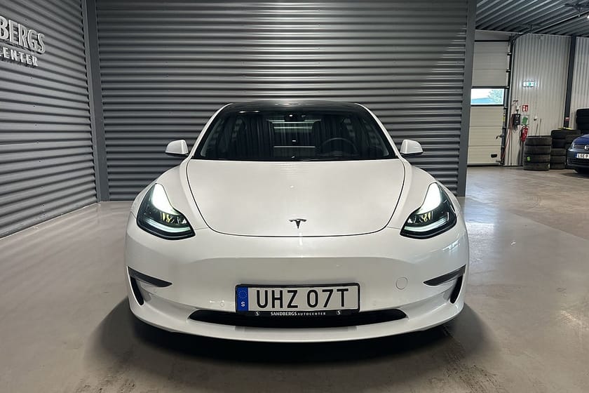 Bild 2 av Tesla Model 3 Long Range AWD Backkamera Värmare Panorama Skinn
