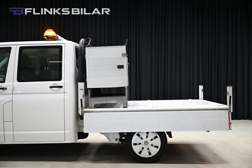Bild 4 av Volkswagen Transporter Chassi Dubbelhytt TDI 150HK Dubbelhytt|Flak|Drag|Värmare|EnÄgare|Leasbar