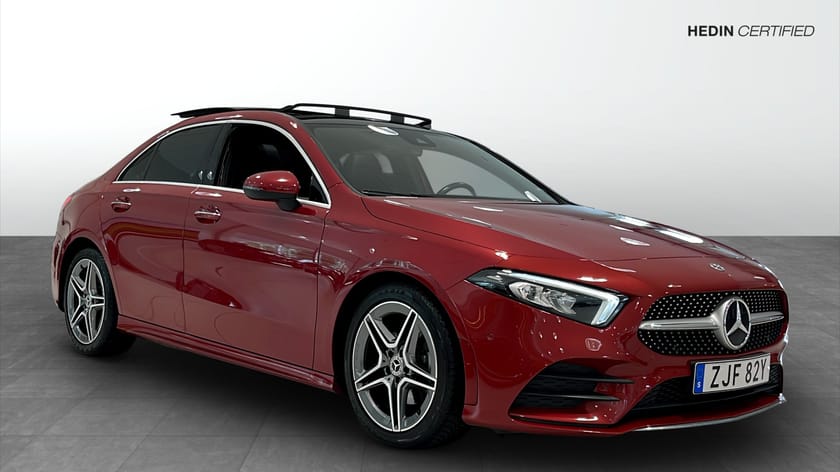 Bild 3 av Mercedes-Benz A 200 Sedan AMG-Line / Panorama / Widescreen
