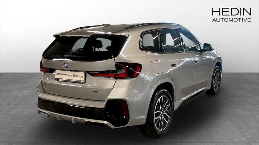 Bild 2 av BMW X1 sDrive18i 18i sDrive M-sport Active Edt Premiumpkt Drag Keyless