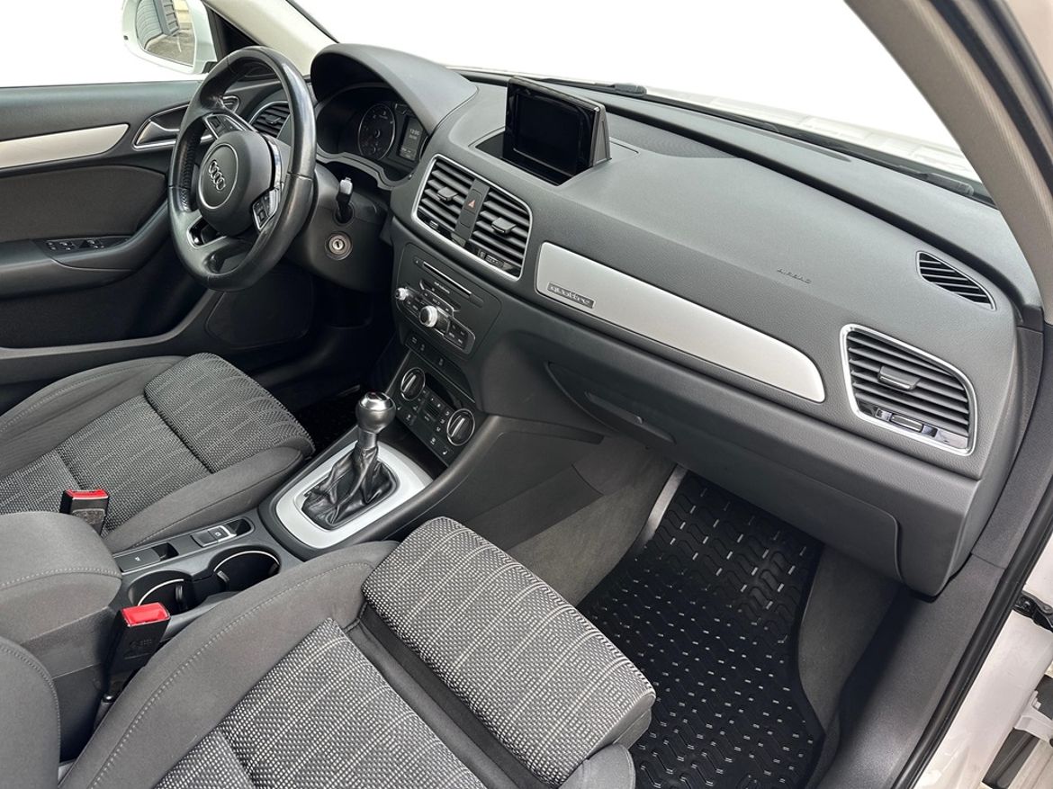 Audi Audi Q3 — bild 12