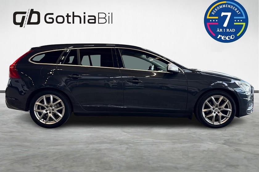 Bild 4 av Volvo V60 D4 Geartronic R-Design Farthållare Backkamera Värmare