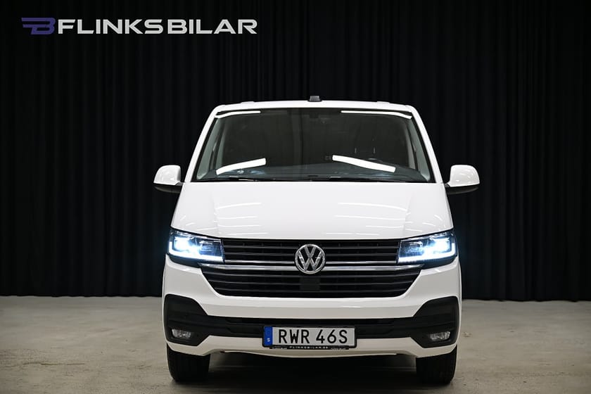 Bild 3 av Volkswagen Transporter DSG 150HK Nedlackad|LED|Drag|Värmare|Backkamera|Leasbar