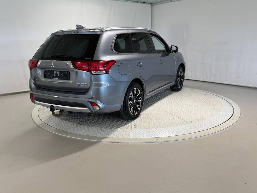 Bilde 5 av Mitsubishi Outlander PHEV 2,0 189hk 4x4 Outlet! ACC/Krok/360/Navi/EU 28