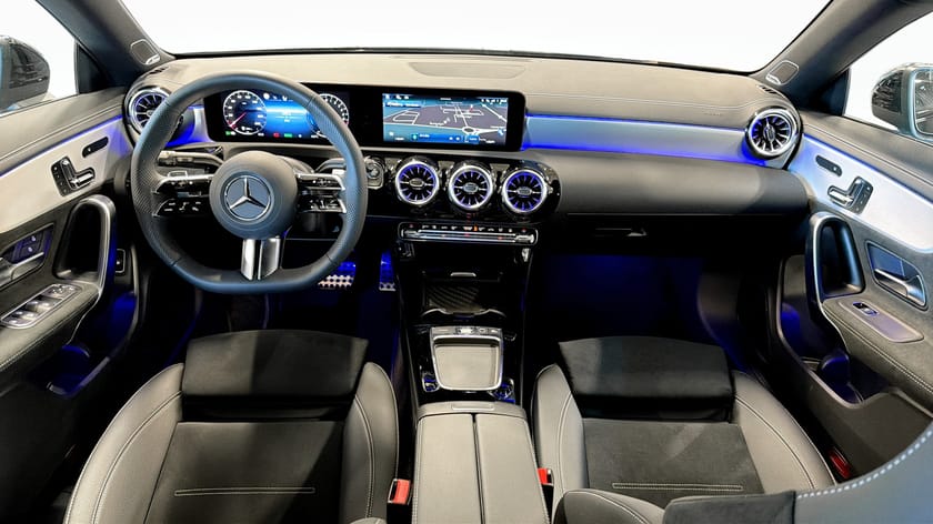 Bild 4 av Mercedes-Benz CLA 250 e Shooting Brake 250E AMG Line Night Package Drag Värmare