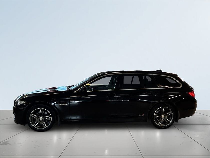 Bild 4 av BMW 520d xDrive Touring Aut Drag Mvärm Psens Rattvärme Skinn S&V