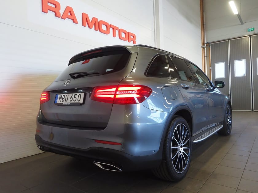 Bild 5 av Mercedes-Benz GLC 250 d 4MATIC 9G-Tronic AMG Pano Navi Drag Kamera D-Värm
