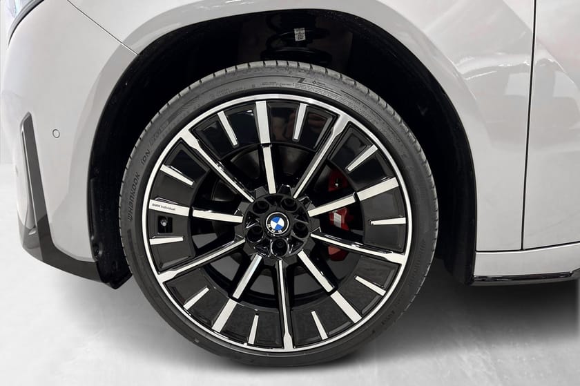 Bilde 5 av BMW iX3 50 xDrive