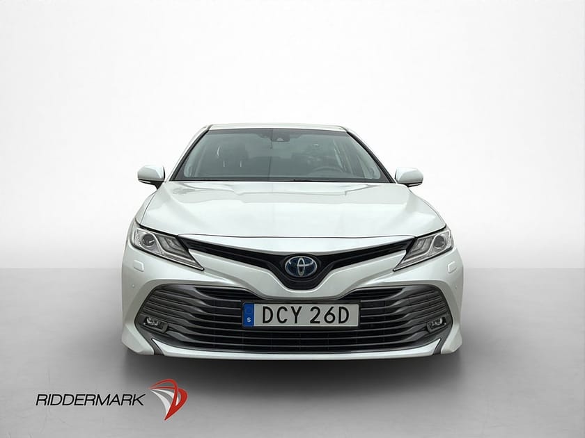 Bild 2 av Toyota Camry Hybrid Executive JBL Skinn Kamera Navi 218hk