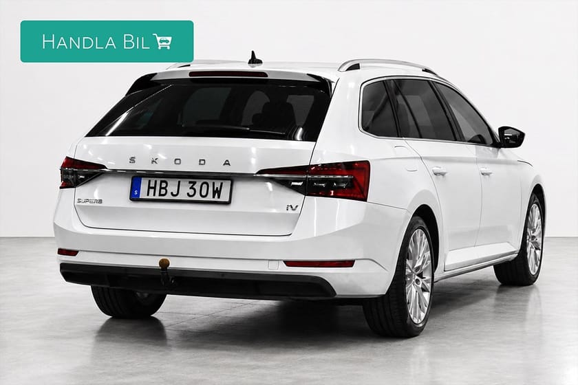 Bild 5 av Škoda Superb iV Kombi 1.4 Plug-in Style Drag Cockpit B-värm Adaptivf Moms