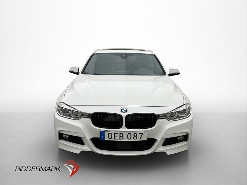 Bild 2 av BMW 330e Sedan 252hk M Sport Pano H/K Navi Rattvärme Keyless PDC