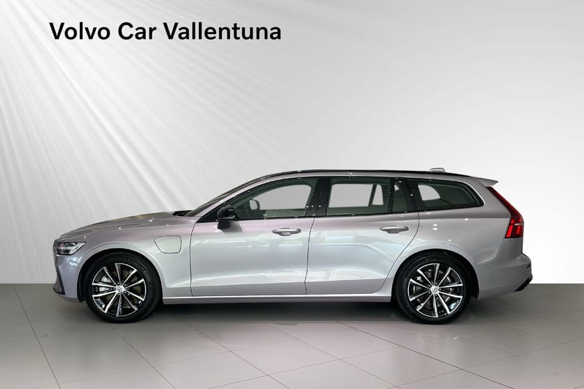 Bild 3 av Volvo V60 T6 Plus Dark Nordic Edition - Dragkrok 0% RÄNTA