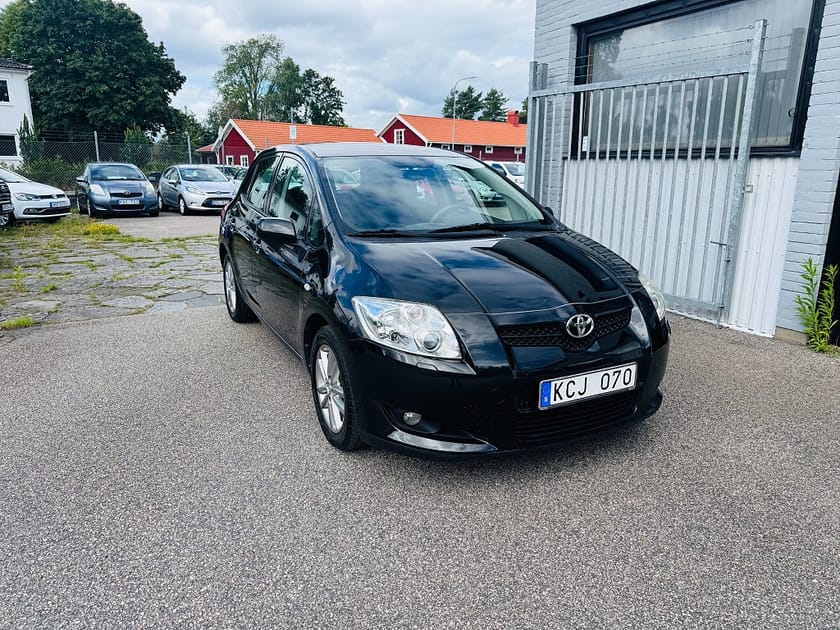 Bild 1 av Toyota Auris 1.8 147HK 5-D VALVEMATIC / 9800Mil