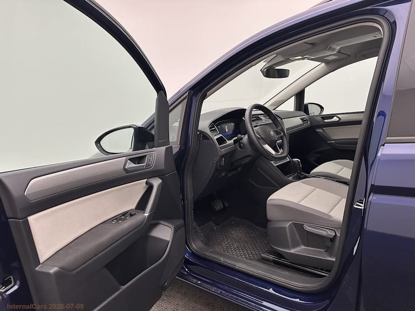 Bild 4 av Volkswagen Touran LIFE 1.5 TSI 150 HK 7 VXL DSG
