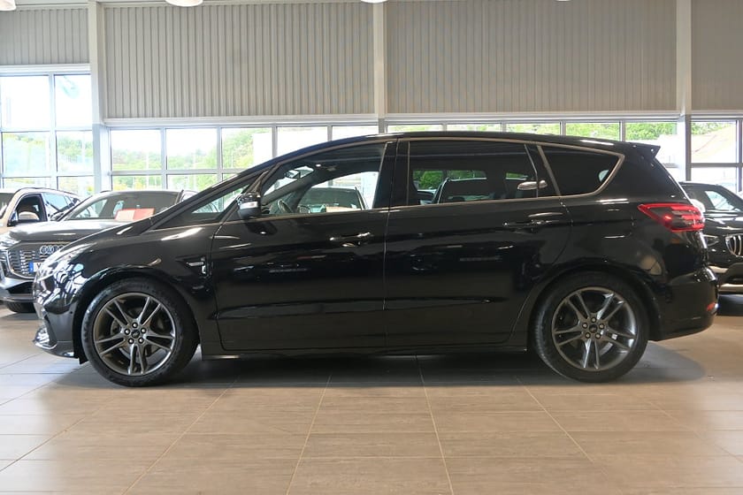 Bild 2 av Ford S-MAX Hybrid ST-Line  190hk Business Ed. Pano 7-sits