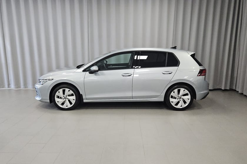 Bild 2 av Volkswagen Golf Life 1.5 eTSI 150HK Aut