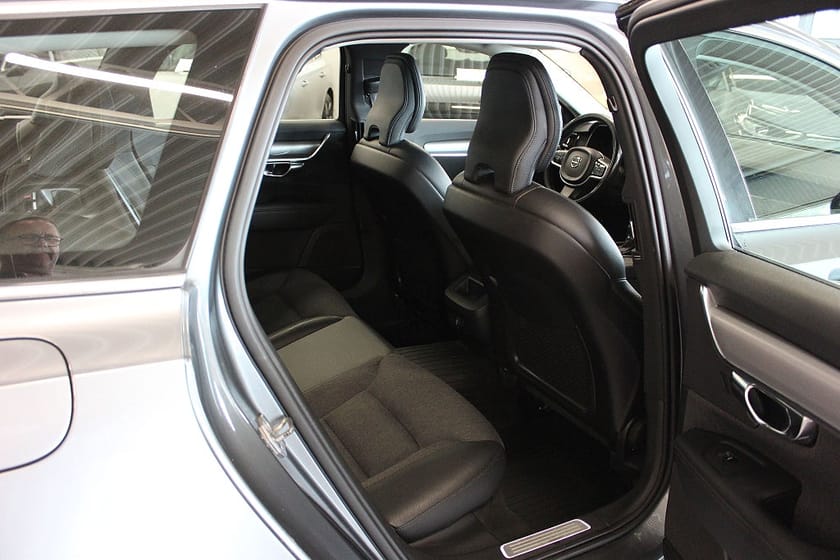 Bild 4 av Volvo V90 D4 190 Momentum SoV Drag