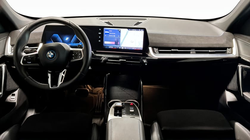 Bild 4 av BMW X1 xDrive25e M SPORT DRAGKROK RATTVÄRME DAP