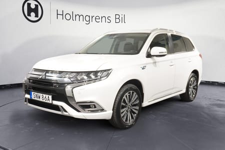 Mitsubishi Outlander PHEV 4WD Fleet Edition Adpt. Farthållare B-Kamera