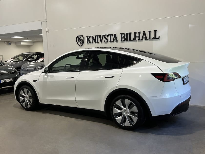 Bild 2 av Tesla Model Y Long Range AWD Leasbar Drag 514hk